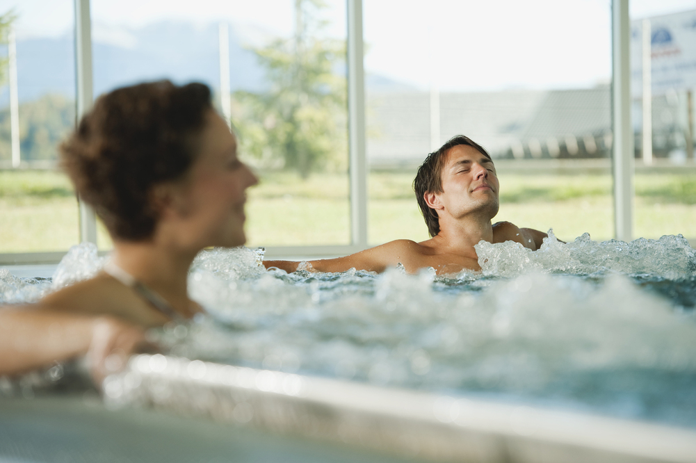 6 Tips for Buying a Hot Tub